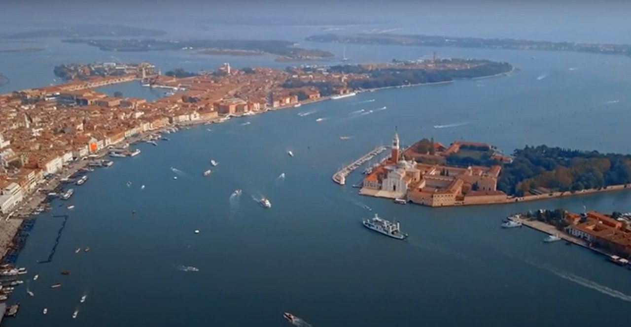 Video-frieze-VENEZIA.jpg